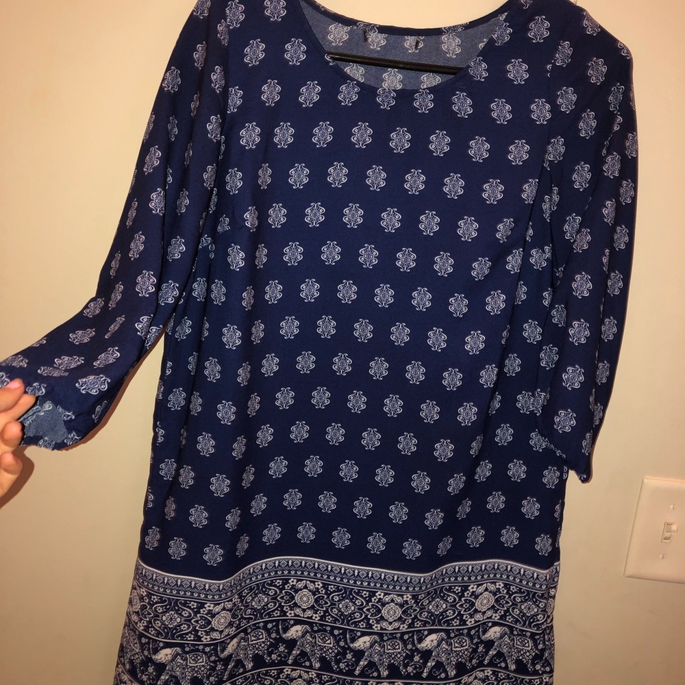 Dress - Picture 2 of 3